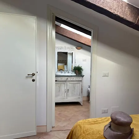 Dimora Nel Borgo - Eleganza E Calma - Italywego