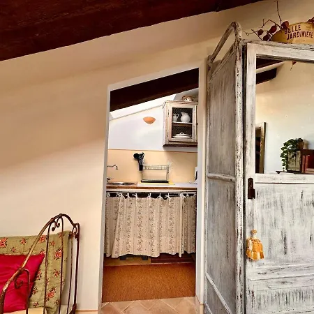 Dimora Nel Borgo - Eleganza E Calma - Italywego Apartment *